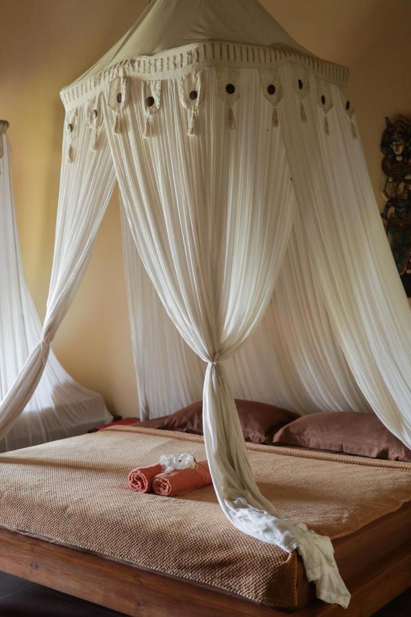 Yut'S Inn Flower Paradise Gili Gede Εξωτερικό φωτογραφία